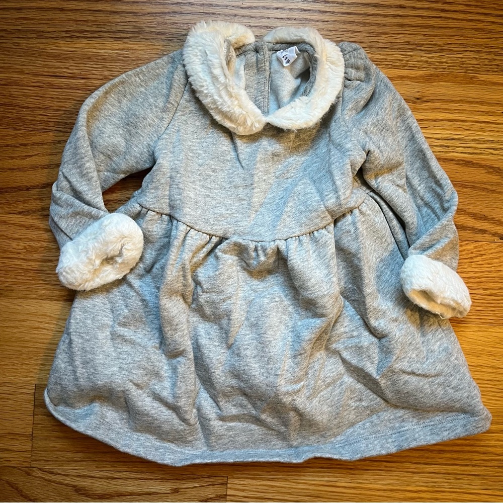 Baby gap gray fleece dress with faux fur trim size 12-18 months